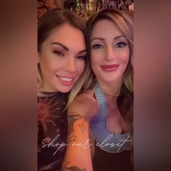 PLEASE LIKE THIS LISTING TO BE NOTIFIED WHEN I GO LIVE!! LIVE SHOW LISTING!!💃🏻 - Picture 13 of 16